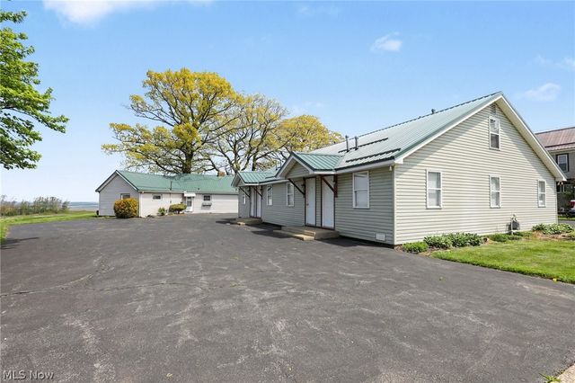 298 Park Avenue, Conneaut, OH 44030