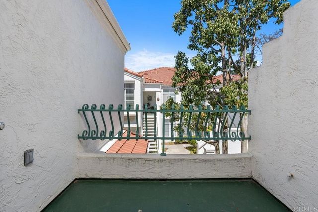 3325 Genoa Way 110, Oceanside, CA 92056