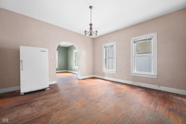 52 Home Avenue, Terre Haute, IN 47803