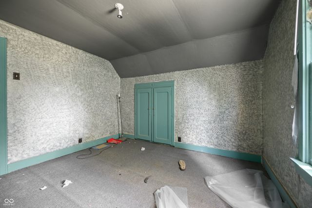 52 Home Avenue, Terre Haute, IN 47803