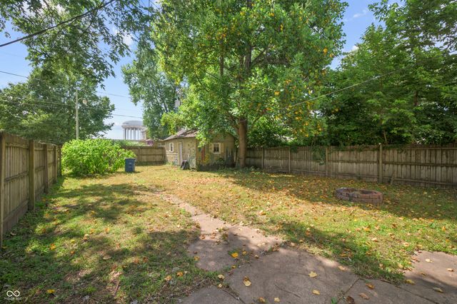 52 Home Avenue, Terre Haute, IN 47803