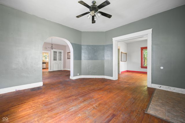 52 Home Avenue, Terre Haute, IN 47803