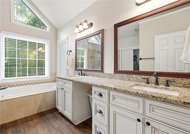 2228 Duck Hollow Drive NW, Kennesaw, GA 30152