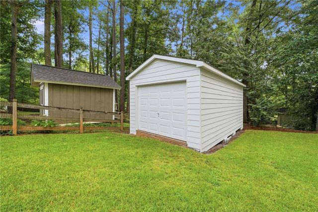 2228 Duck Hollow Drive NW, Kennesaw, GA 30152