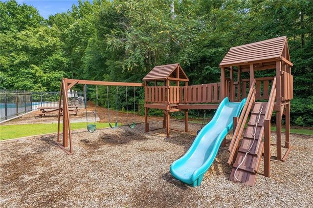2228 Duck Hollow Drive NW, Kennesaw, GA 30152