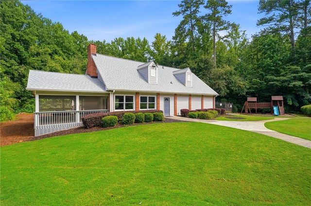 2228 Duck Hollow Drive NW, Kennesaw, GA 30152
