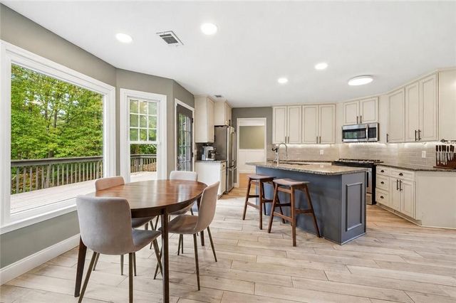 2228 Duck Hollow Drive NW, Kennesaw, GA 30152