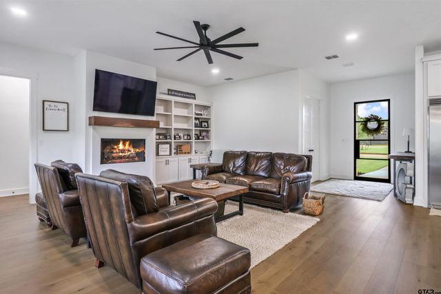 20224 Roebuck Drive, Bullard, TX 75757