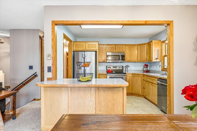 33805 Vickers Street NE, Cambridge, MN 55008