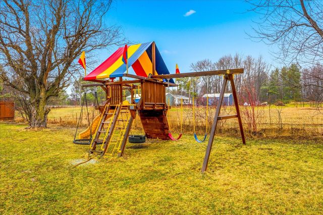 33805 Vickers Street NE, Cambridge, MN 55008