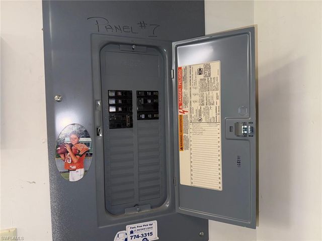 4776 Radio RD # 207, Naples, FL 34104