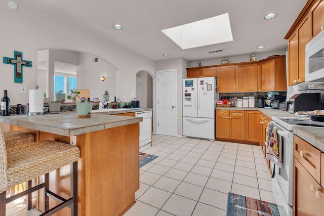 4211 Stowe Road NW, Albuquerque, NM 87114