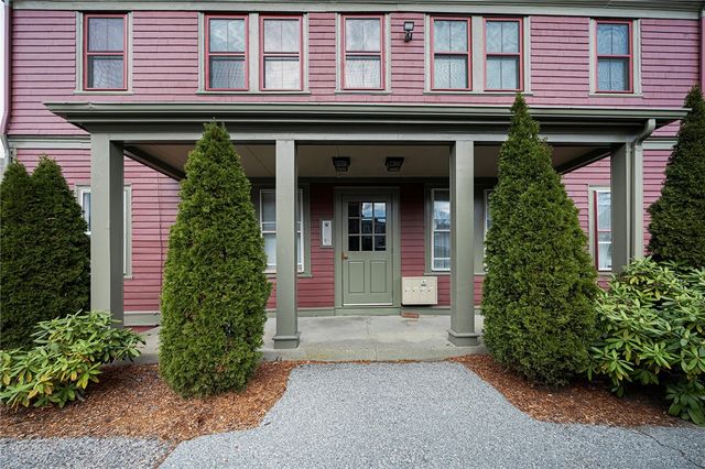 146 GROVE Street 2L, Providence, RI 02909