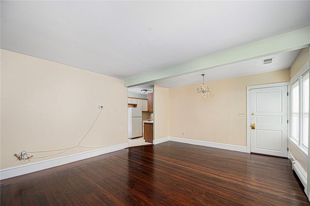 146 GROVE Street 2L, Providence, RI 02909