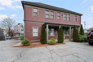 146 GROVE Street 2L, Providence, RI 02909