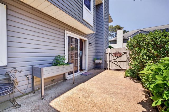 2302 Flanders CT, Virginia Beach, VA 23454