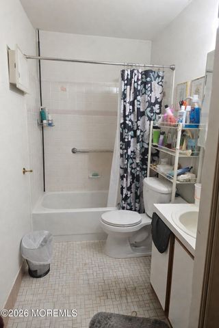 17 Vincent Court, Little Egg Harbor, NJ 08087