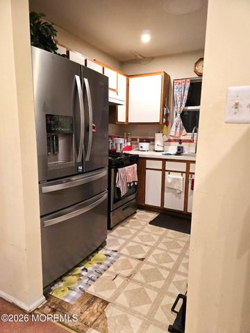 17 Vincent Court, Little Egg Harbor, NJ 08087