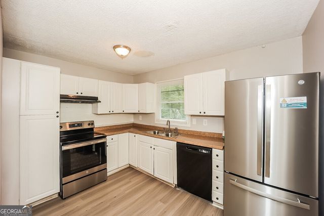 2680 Carriage Lane, South Fulton, GA 30349