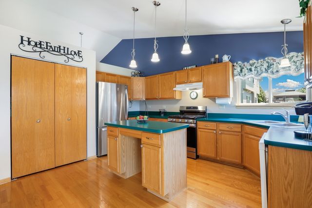 840 Wren Court, New Lenox, IL 60451