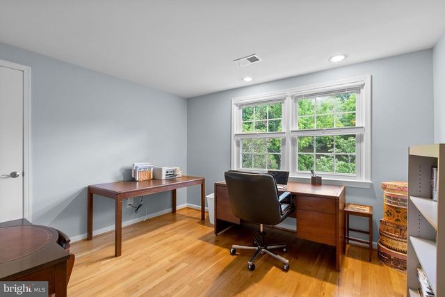 9000 WILLOW VALLEY DR, Potomac, MD 20854
