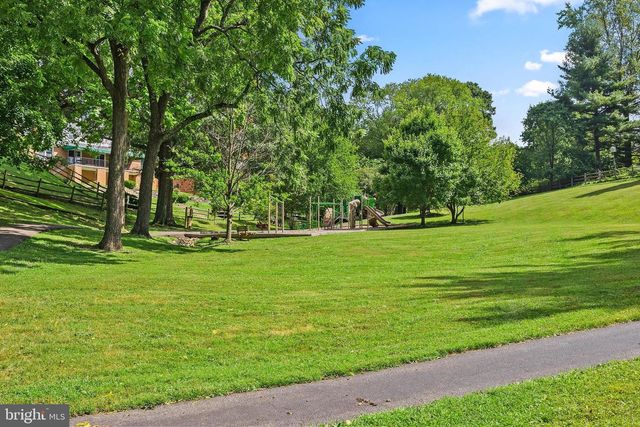 9000 WILLOW VALLEY DR, Potomac, MD 20854