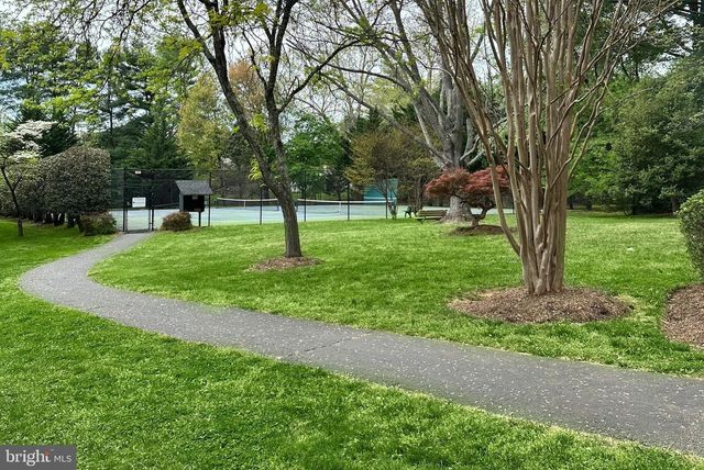 9000 WILLOW VALLEY DR, Potomac, MD 20854