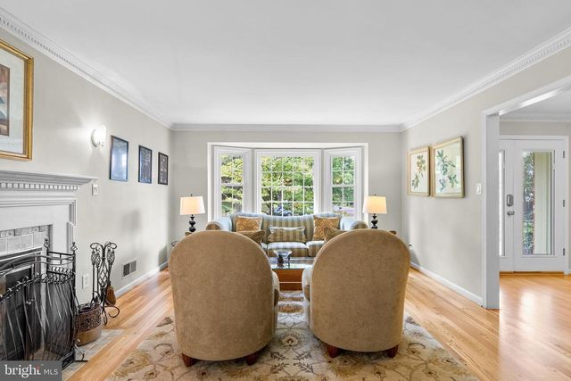 9000 WILLOW VALLEY DR, Potomac, MD 20854