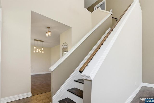 15 Aspen Court, Hardyston, NJ 07419