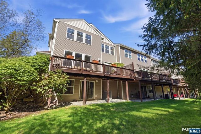 15 Aspen Court, Hardyston, NJ 07419