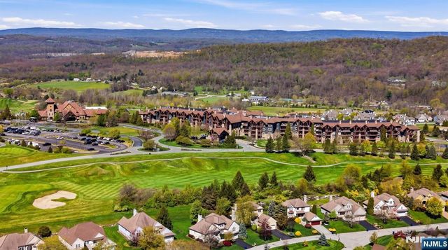 15 Aspen Court, Hardyston, NJ 07419