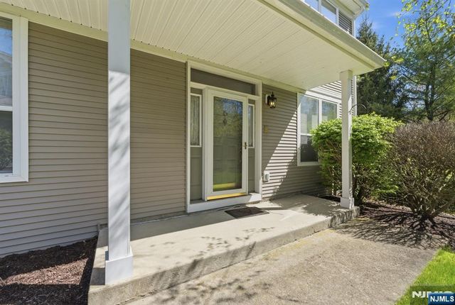 15 Aspen Court, Hardyston, NJ 07419