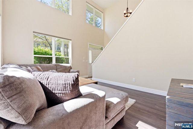 15 Aspen Court, Hardyston, NJ 07419