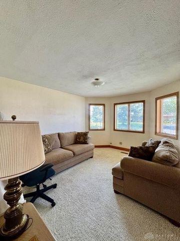 1143 Fort Jefferson Avenue, Greenville, OH 45331