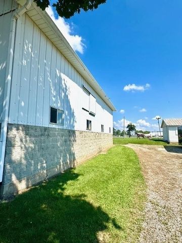 1143 Fort Jefferson Avenue, Greenville, OH 45331