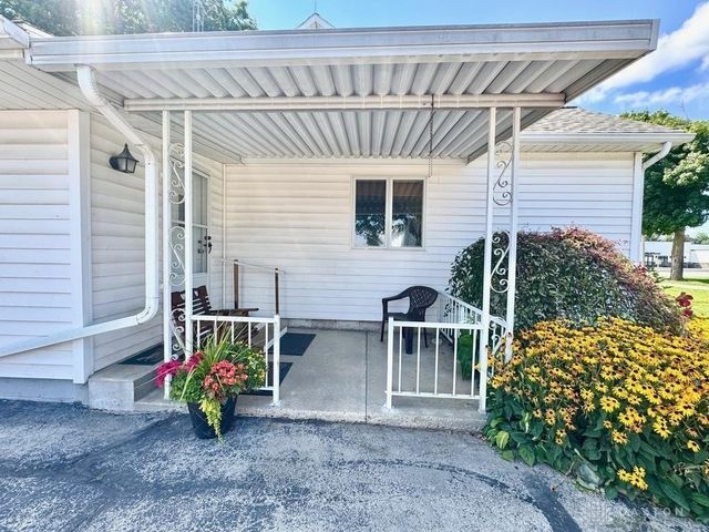 1143 Fort Jefferson Avenue, Greenville, OH 45331