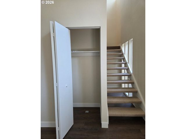 3845 WILSHIRE Ln, Eugene, OR 97405