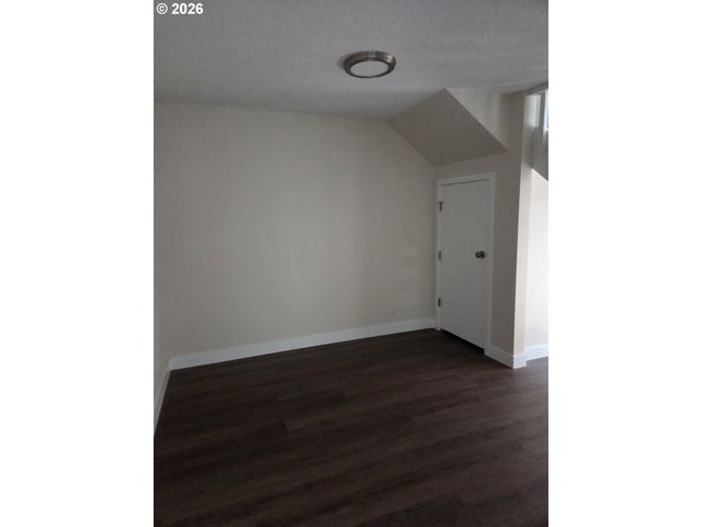 3845 WILSHIRE Ln, Eugene, OR 97405