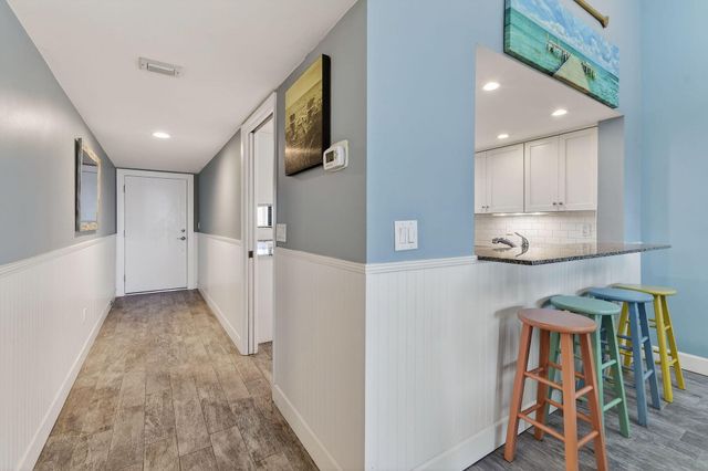 1036 Us Highway One 419, North Palm Beach, FL 33408