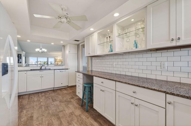 1036 Us Highway One 419, North Palm Beach, FL 33408