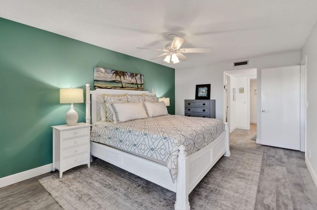 1036 Us Highway One 419, North Palm Beach, FL 33408