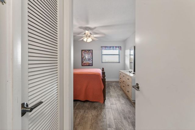 1036 Us Highway One 419, North Palm Beach, FL 33408