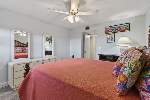 1036 Us Highway One 419, North Palm Beach, FL 33408