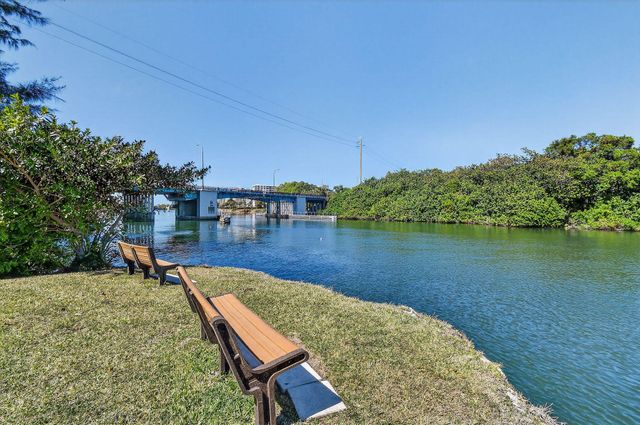 1036 Us Highway One 419, North Palm Beach, FL 33408