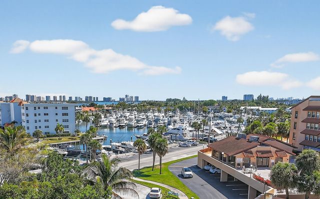 1036 Us Highway One 419, North Palm Beach, FL 33408