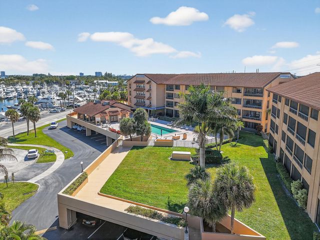 1036 Us Highway One 419, North Palm Beach, FL 33408