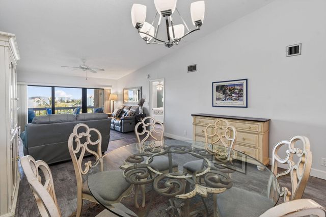 1036 Us Highway One 419, North Palm Beach, FL 33408