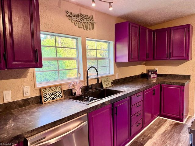 1293 N Koontz Road, Lexington, NC 27295