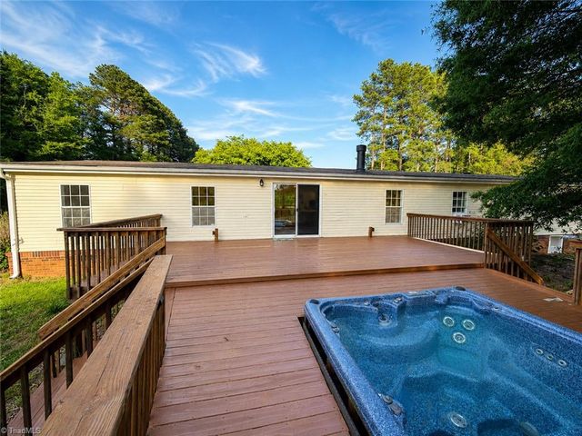 1293 N Koontz Road, Lexington, NC 27295