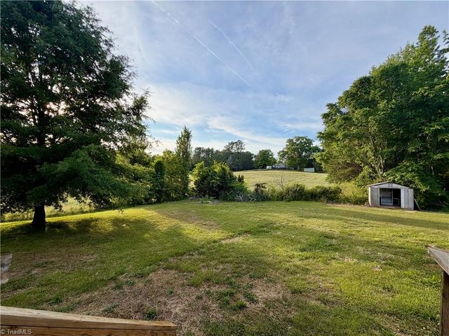 1293 N Koontz Road, Lexington, NC 27295